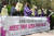 지난해 4월 한국한부모연합, 정치하는 엄마들 관계자들이 14일 오전 서울 여의도 KBS 신관 앞에서 비혼출산 혐오세력 규탄 기자회견을 열고 건강가족기본법 개정을 촉구하고 있다. 