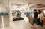 지난 18일 서울 서대문구 현대백화점 유플렉스 신촌점에 문을 연 중고품 전문관 '세컨드 부티크'를 찾은 고객들이 다양한 중고품을 살펴보고 있다. 연합뉴스