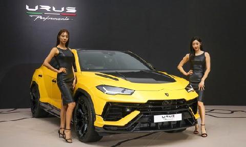 세계에서 가장 빠른 SUV, 한국에 왔다…3억짜리 수퍼카 정체