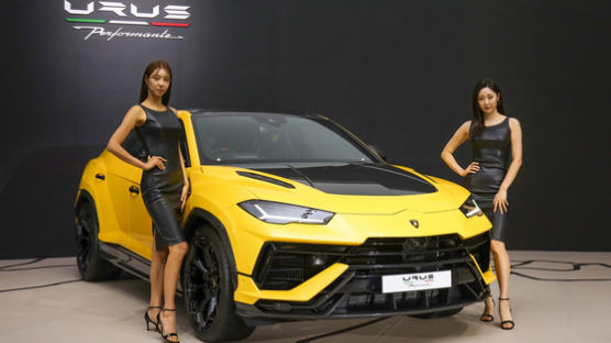 세계에서 가장 빠른 SUV, 한국에 왔다…3억짜리 수퍼카 정체