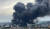 26일 오전 폭발로 인해 화재가 발생한 대전시 유성구 용산동 현대 프리미엄 아울렛에서 검연기가 솟아나고 있다. 사진 대전소방본부