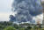 26일 오전 대전 현대프리미엄아울렛에서 불이 나 7명이 숨지는 등 8명의 사상자가 발생했다. 사진은 화재 초기 검은 연기가 치솟는 모습. 연합뉴스
