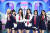4세대 대표 걸그룹 아이브. 왼쪽부터 리즈, 레이 장원영, 안유진, 가을, 이서. 사진 스타쉽엔터테인먼트