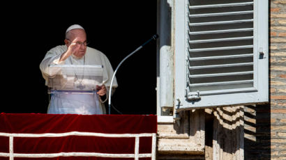 교황 “폭력과 죽음 악순환 멈추라”…푸틴 겨냥 첫 경고 