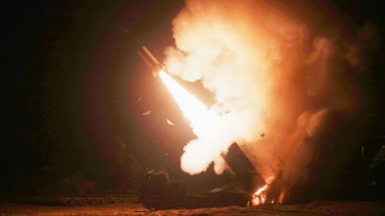 [사진] 한·미, 북 도발 대응 ‘에이태큼스’ 발사