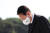 윤석열 대통령이 지난 5월 18일 국립5·18민주묘지에서 열린 행사에서 묵념하고 있다. [대통령실사진기자단]