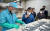 지난 8월 31일 이정식 고용노동부 장관이 인천 남동공단을 찾아 연장근로에 대한 애로 및 건의사항을 듣고 있다. 사진 고용노동부