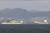 지난 7일(현지시간) 홍콩 빅토리아 항구의 바다에서 목격된 러시아 슈퍼요트 '노르'. AP=연합뉴스