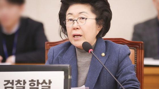 경력 없는 이은재가 왜…연봉 3억, 낙하산 논란 부른 '꿀보직' | 중앙일보