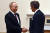 블라디미르 푸틴 러시아 대통령(왼쪽)이 11일(현지시간) 상트페테르부르크에서 라파엘 그로시 국제원자력기구(IAEA) 사무총장을 만나고 있다. AFP=연합뉴스 