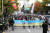 인천퀴어축제 참가자들이 15일 인천시 남동구 구월동 중앙공원 월드컵 프라자에서 축제를 마치고 도로를 행진하고 있다. 2018년 처음 열린 인천퀴어축제는 코로나19 영향으로 3년만에 다시 열렸다. 뉴스1