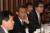 지난 2012년 당시 새로운사회를 여는 연구원의 원장이었던 정태인 씨(왼쪽에서 두번째)가 국회에서 열린 '한미 FTA끝장토론회에 참석했다. 오종택 기자