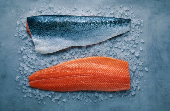 연어는 차갑게 먹어도, 따뜻하게 조리해서 먹어도 돼, 활용도가 뛰어나다. 사진 노르웨이수산물위원회
