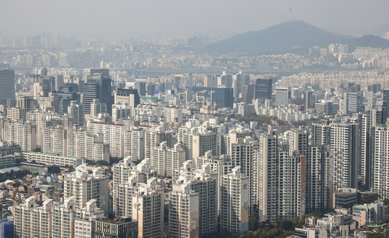 잇단 금리 인상 여파…서울 아파트 중위 전세가 6억 무너졌다 