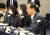 한덕수 국무총리가 26일 서울 중구 대한상의에서 열린 제7차 청년정책조정위원회 전체회의를 주재하고 있다.