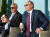 러시아 항공 첨단기술 기업인 로스테흐를 이끄는 세르게이 체메조프(왼쪽)와 블라디미르 푸틴 러시아 대통령이 지난 2021년 7월 20일 모스크바 교외에서 열린 에어쇼 참석해 함께 아이스크림을 먹고 있다. 로이터=연합뉴스