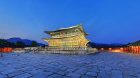 ‘600년 천문 유산’ 경복궁에서 명품 패션쇼 열린다