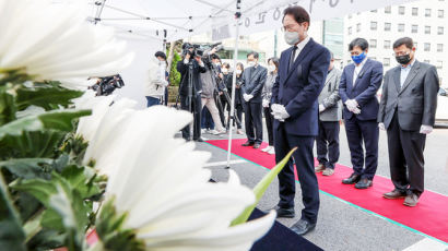 중학생 딸과 참변…빈소 찾은 조희연 "위로할 수조차 없는 슬픔" 