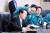 윤석열 대통령이 2일 서울 용산 대통령실 청사에서 긴급 국가안전보장회의(NSC)를 주재하고 있다. 사진 대통령실