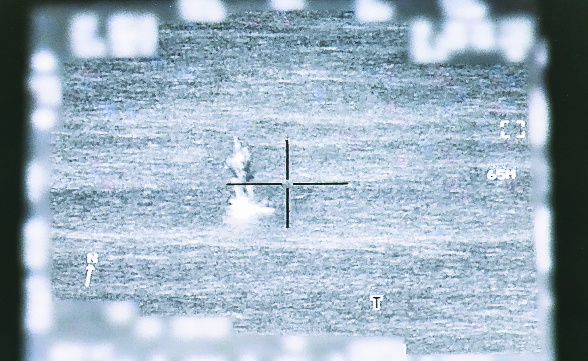 F-15K에서 발사한 공대지미사일 SLAM-ER이 공해상에 명중하는 장면. 공군 영상 캡처