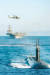 지난 9월 30일 동해 공해에서 열린 한ㆍ미ㆍ일 연합 대잠전 훈련에 참가한 미국 해군의 핵추진 잠수함 아나폴리스함(앞), 핵추진 항공모함 로널드 레이건함(뒤), 해상작전헬기 MH-60,시호크. 해군