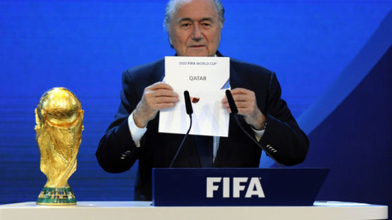 월드컵 개막 앞두고 찬물 끼얹은 블라터 “카타르 유치는 나쁜 선택”