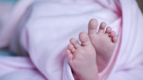 오미크론 감염 산모서 태어난 아이 "저체중, 호흡곤란 가능성 높다"