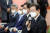 소방의 날인 9일 오전 서울 용산소방서에서 이재명 더불어민주당 대표가 소방대원들과 간담회를 진행하고 있다. 뉴스1