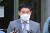 김봉현 전 스타모빌리티회장이 지난 9월 20일 오후 서울남부지법에서 열린 사기·유사수신행위법 위반 혐의 영장실질심사를 마치고 법정을 나온 모습. 연합뉴스