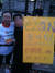 이지선 교수가 마라톤을 뛸 당시 응원을 나와주었던 시민과 함께 찍은 사진. 이지선 교수 제공