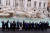 지난해 10월 30일 로마에서 열린 G20 정상회의 때 트레비 분수 앞에서 동전을 던지는 포즈를 취하고 있는 각국 정상들. 코로나19 등으로 여러 정상이 촬영에 불참했다. UPI=연합뉴스
