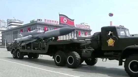 2017년 북한이 열병식에서 공개한 SA-5. CSIS