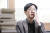  문학평론가 신형철은 2014년부터 교수로 재직했던 조선대학교를 떠나 올해 9월 서울대학교에 새로 자리를 잡았다. 지난 10일 인터뷰도 연구실에서 진행했다. 김경록 기자