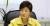 2014년 4월 16일 세월호 참사 당일 중대본을 빙문해 브리핑을 듣고 있는 박근혜 전 대통령. 사진 청와대