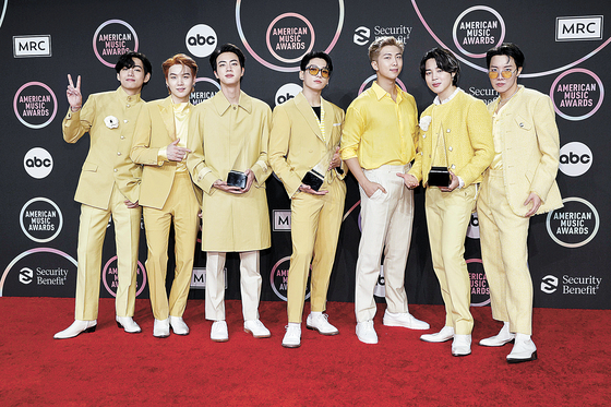 [속보] BTS, 아메리칸 뮤직 어워즈 5년 연속 수상