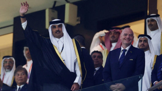 사우디와 불편한 美, 카타르 밀착...블링컨 국무 '월드컵 방문' 