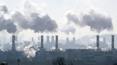 2030년 석탄발전 비중 20% 아래로 줄인다…원전은 32.4%