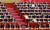 시진핑 중국 국가 주석이 22일 베이징 인민대회당에서 열린 중국 공산당 제20차 전국대표대회(당대회) 폐막식에서 당장 수정안 투표를 위해 손을 들고 있다. 연합뉴스