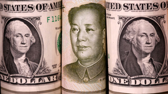 중국 위안화 달러당 7위안 돌파...2년 2개월 만에 처음