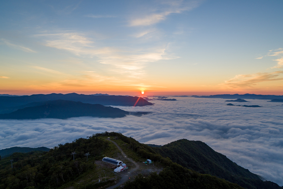 평창올림픽 유산 정선 가리왕산 케이블카…우여곡절 끝에 12월부터 운영 