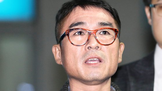 김건모, 3년 법정공방 끝 성폭행 혐의 벗었다…복귀 준비 | 중앙일보