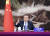 19일 중국 인민대회당에서 리커창 국무원 총리가 세계경제포럼(WEF) 세계 기업가 특별 화상회의에서 연설하고 있다. [신화=연합뉴스]