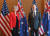 지난 24일 페니 웡(왼쪽) 호주 신임 외교장관이 토니 블링컨(오른쪽) 미 국무장관과 도쿄 회담에 앞서 포즈를 취하고 있다. [페니 웡 페이스북]