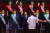 17일 대만 타이베이에서 열린 민진당 연례 당대회에서 차이잉원(왼쪽 세번째) 총통이 천스중(왼쪽 두번째) 타이베이 시장 후보 등 오는 11월 26일 대만 지방선거 후보자들과 포즈를 취하고 있다. [로이터=연합뉴스]
