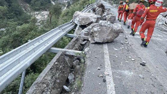 쓰촨 지진 사망자 65명으로 늘어… 외교부 “우리 국민 피해 아직 없다”