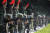 중국 무장 경찰 부대가 2019년 신장위구르자치구에서 열린 기술 경진대회에서 사격 대회를 치르고 있다. AFP=연합뉴스