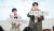 15일 진행된 웹드라마 ‘서이추’ 시사회에서 주인공 세현(오른쪽)과 유경이 손 하트를 만들고 있다. [사진 굿네이버스]