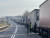 16일(현지시간) 우크라이나로 넘어가는 폴란드 코르쵸바 국경검문소 앞에 대기 중인 트럭들. 이날은 미국이 러시아의 침공일로 예고한 'D-데이'였다. [연합뉴스]