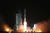 29일 창정-2F 로켓에 실린 유인 우주선 선저우-15호가 중국 북서부 주취안 위성발사센터에서 발사되는 모습. 신화통신=연합뉴스