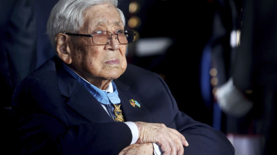 홀로 중공군 50명 사살한 한국전 영웅, 미야무라 히로시 별세…향년 97세 